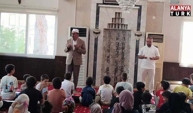 Gülevşen Camii’nde yaz Kur’an kursu kapanış programı düzenlendi