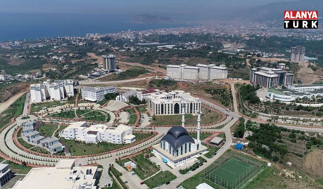 ALKÜ’den Erasmus’ta Türkiye derecesi