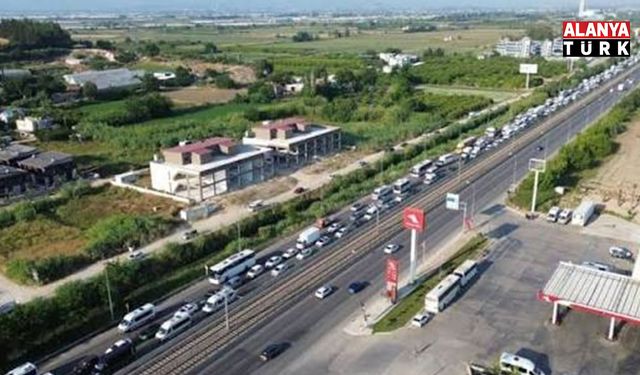 Antalya-Alanya D-400’de şerit artırılıyor: Yol 6 şeride çıkacak