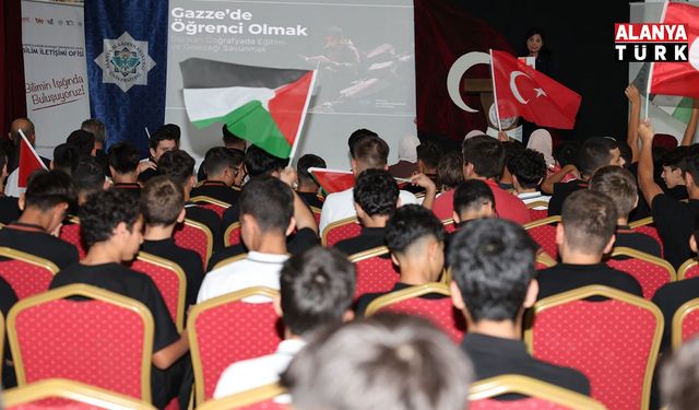 ALKÜ’de Gazzeli öğrenciler eğitim mücadelesini anlattı