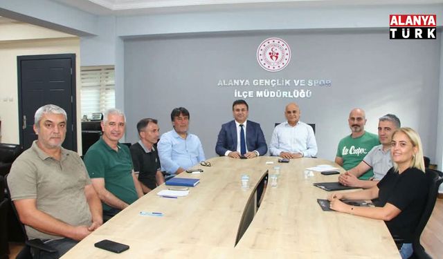 Alanya’da okul sporları toplantısı gerçekleştirildi