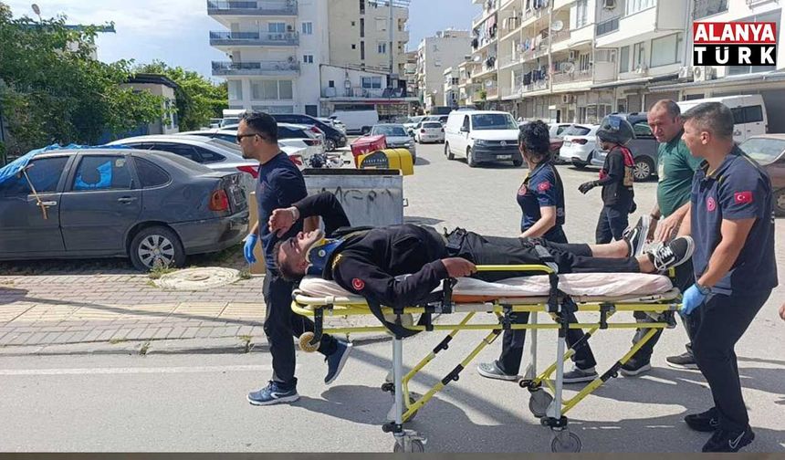 Bisikletli çocuğa çarpmamak için motosikletini devirip yaralandı