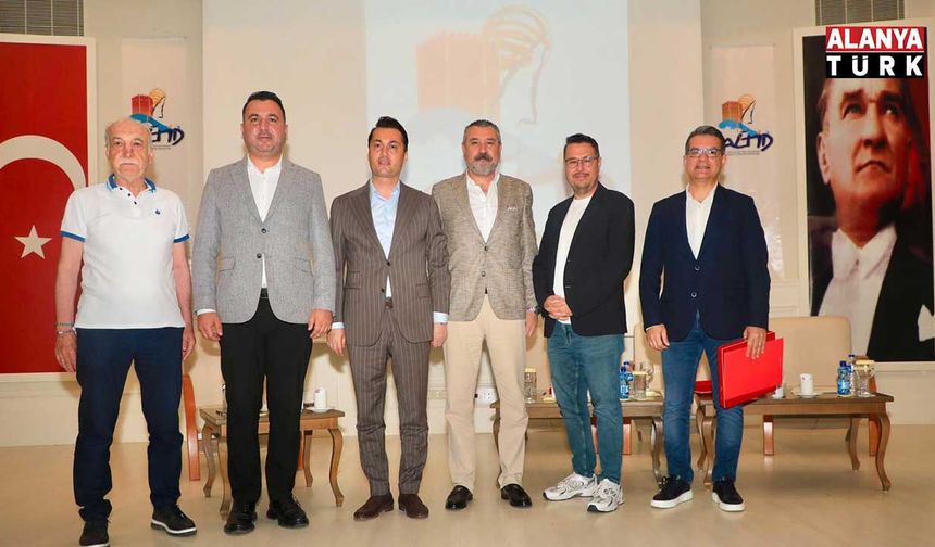 ALTİD panelinde Alanya turizmi değerlendirildi