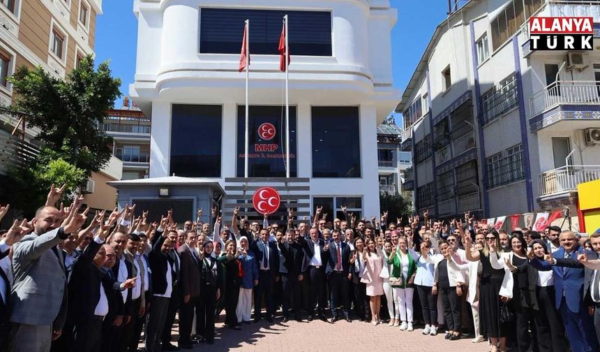 MHP Antalya İl Başkanlığı bayramlaştı