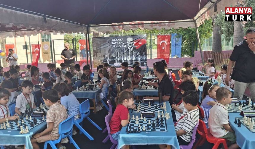 Alanya’da 5-6 yaş grubu satranç şenliği düzenlendi