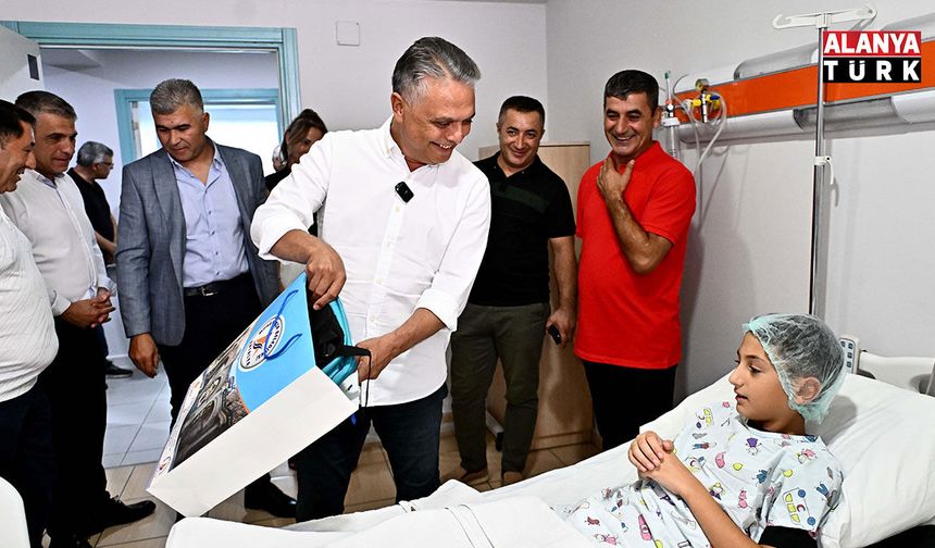 Başkan Uysal’dan sünnet olan çocuklara ziyaret