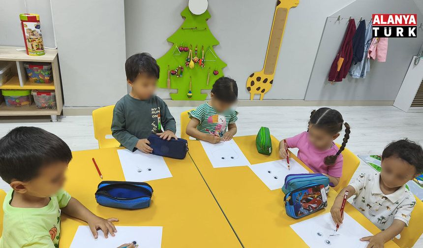 Elmalı kreş ve gündüz bakımevi açıldı