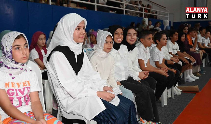Kemer'de Yaz Kur’an Kursları sona erdi