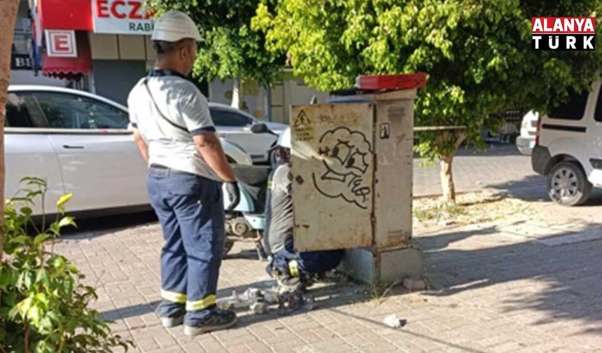 Elektrik panosu bomba gibi patladı