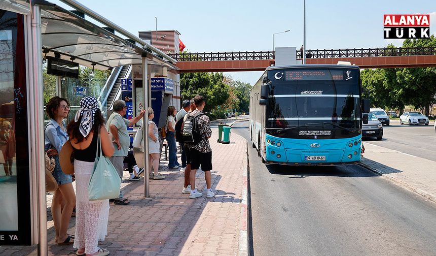 Toplu taşıma araçlarının durakta bekleyen yolcuyu almadan geçme hakkı yok
