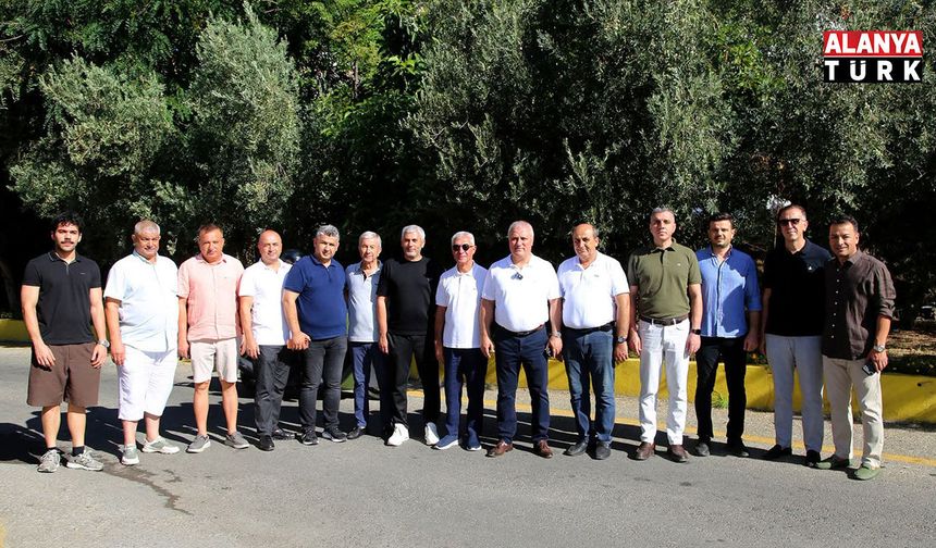 Erdem hal esnafıyla bir araya geldi