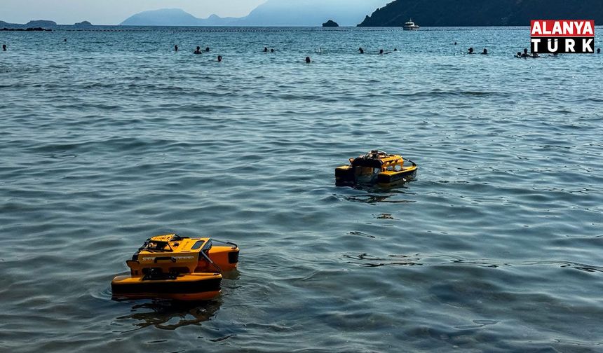 Antalya’da deniz kirliliğine karşı bariyer ve çöp kapar dönemi