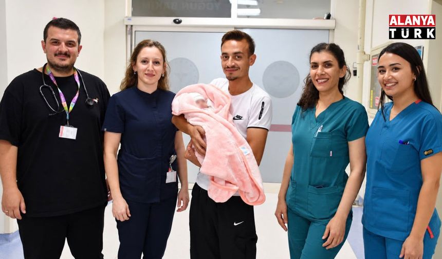 32 HAFTALIK DOĞDU, İKİ AY SONRA HAYATA YENİDEN TUTUNDU