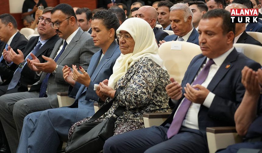 Savcı Gadem Taş'ın adı Antalya Adliyesindeki konferans salonuna verildi