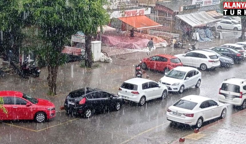 Alanya’da sıcaklık düşüyor: Hafta sonu yağışlı geçecek